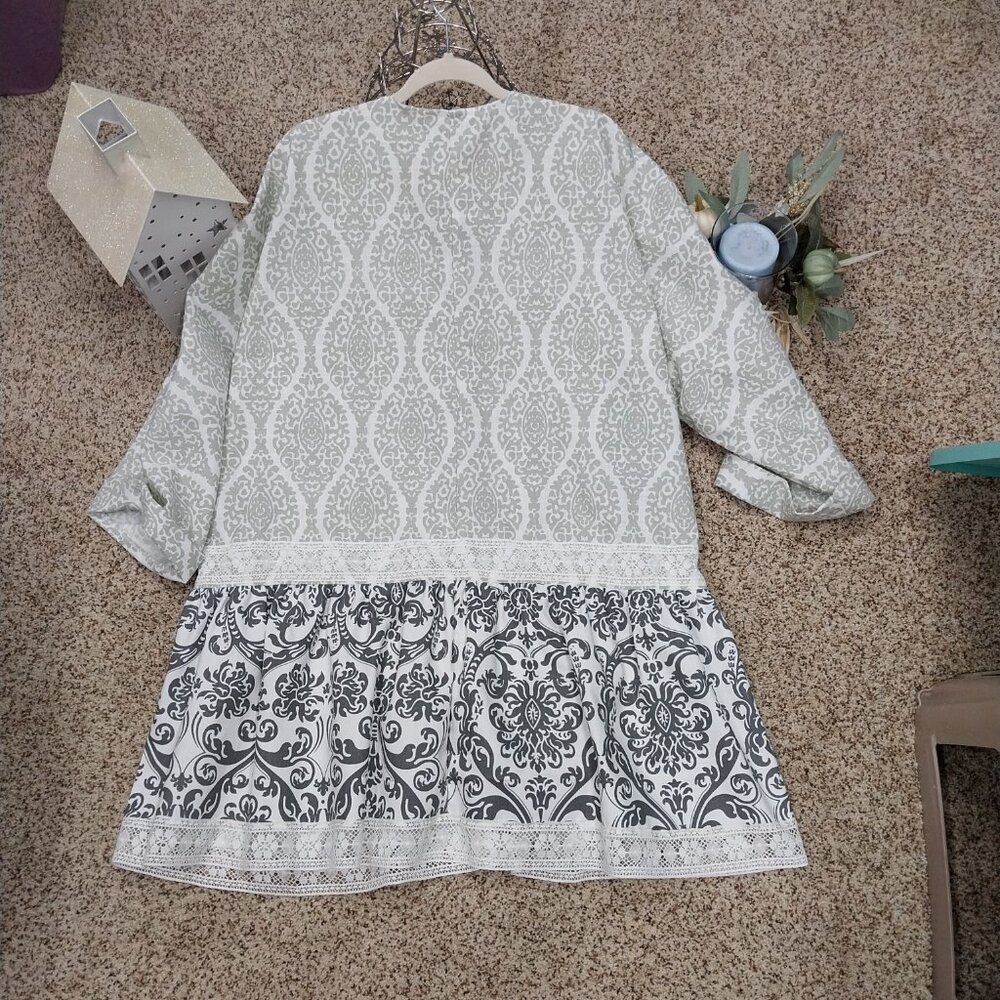 3500 Size XL Grey and White Midi Length Duster Made from Linen and Cotton. - Picture 5 of 8